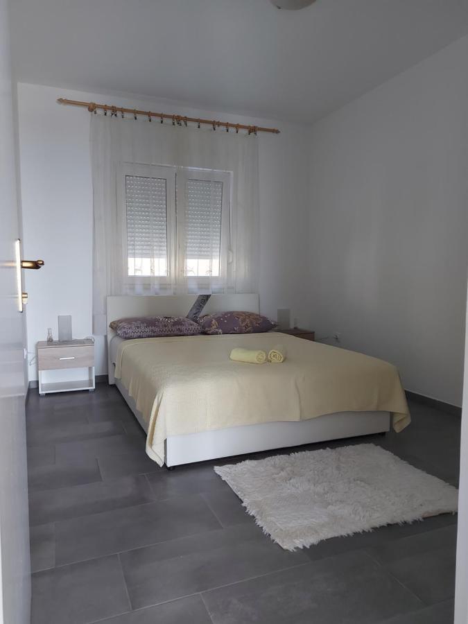 Apartmani Mare Novi Vinodolski Exteriér fotografie